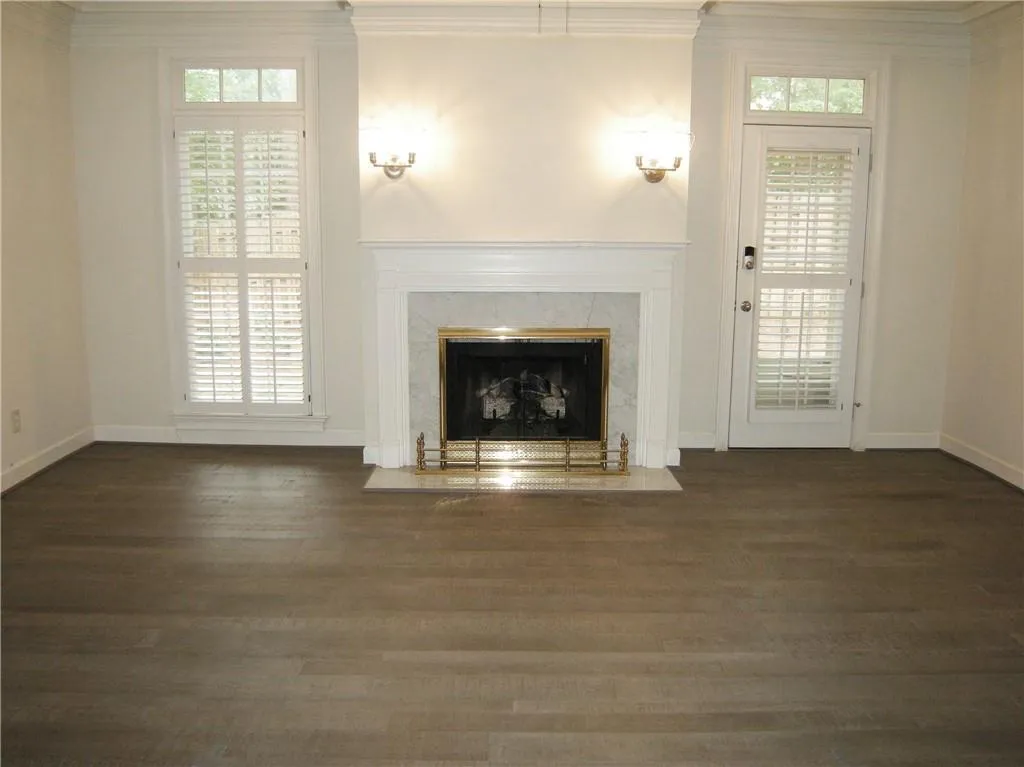 7155 Roswell Road Unit 33, Sandy Springs, Georgia 30328, 3 Bedrooms Bedrooms, ,3 BathroomsBathrooms,Residential,Sold,7155 Roswell Road Unit 33,6784040