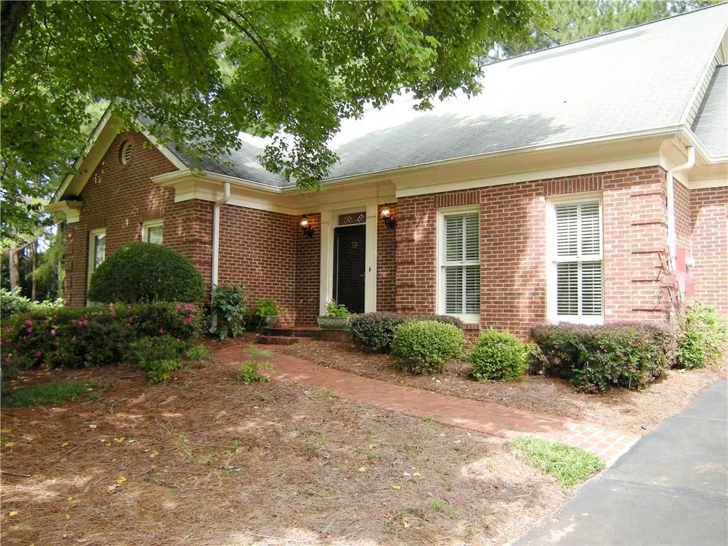 7155 Roswell Road Unit 33, Sandy Springs, Georgia 30328, 3 Bedrooms Bedrooms, ,3 BathroomsBathrooms,Residential,Sold,7155 Roswell Road Unit 33,6784040