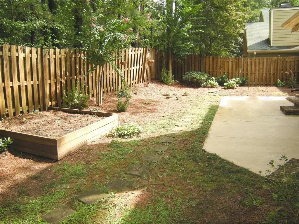 7155 Roswell Road Unit 33, Sandy Springs, Georgia 30328, 3 Bedrooms Bedrooms, ,3 BathroomsBathrooms,Residential,Sold,7155 Roswell Road Unit 33,6784040