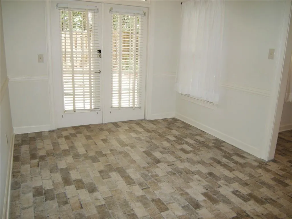 7155 Roswell Road Unit 33, Sandy Springs, Georgia 30328, 3 Bedrooms Bedrooms, ,3 BathroomsBathrooms,Residential,Sold,7155 Roswell Road Unit 33,6784040