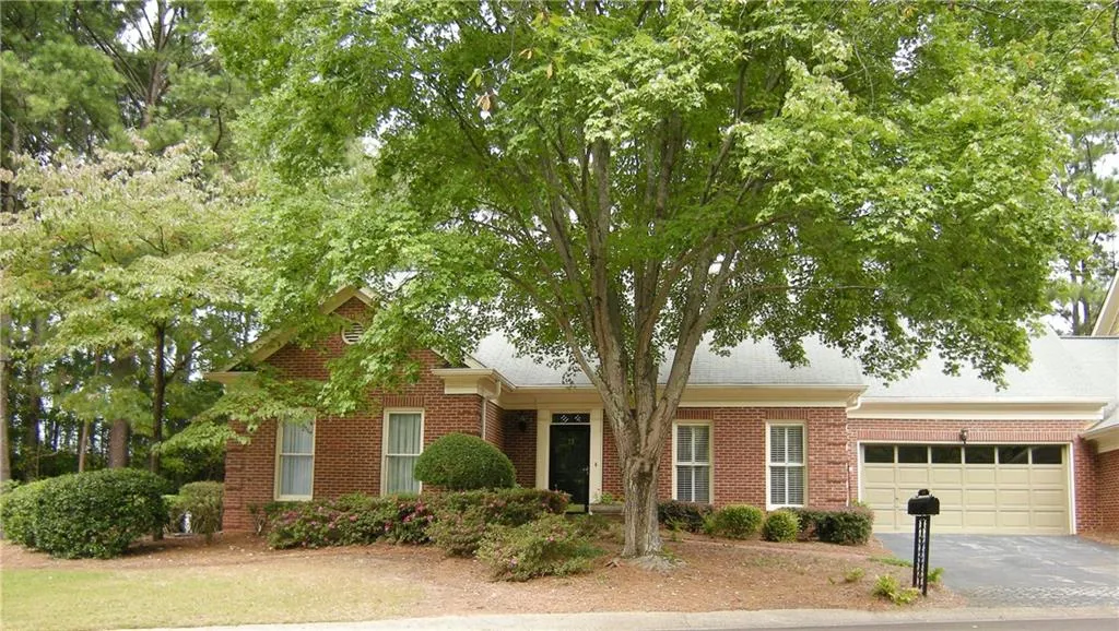 7155 Roswell Road Unit 33, Sandy Springs, Georgia 30328, 3 Bedrooms Bedrooms, ,3 BathroomsBathrooms,Residential,Sold,7155 Roswell Road Unit 33,6784040