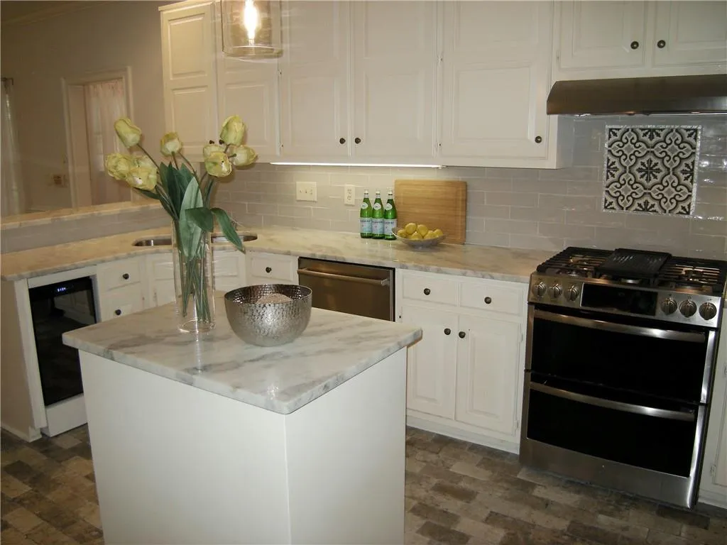 7155 Roswell Road Unit 33, Sandy Springs, Georgia 30328, 3 Bedrooms Bedrooms, ,3 BathroomsBathrooms,Residential,Sold,7155 Roswell Road Unit 33,6784040