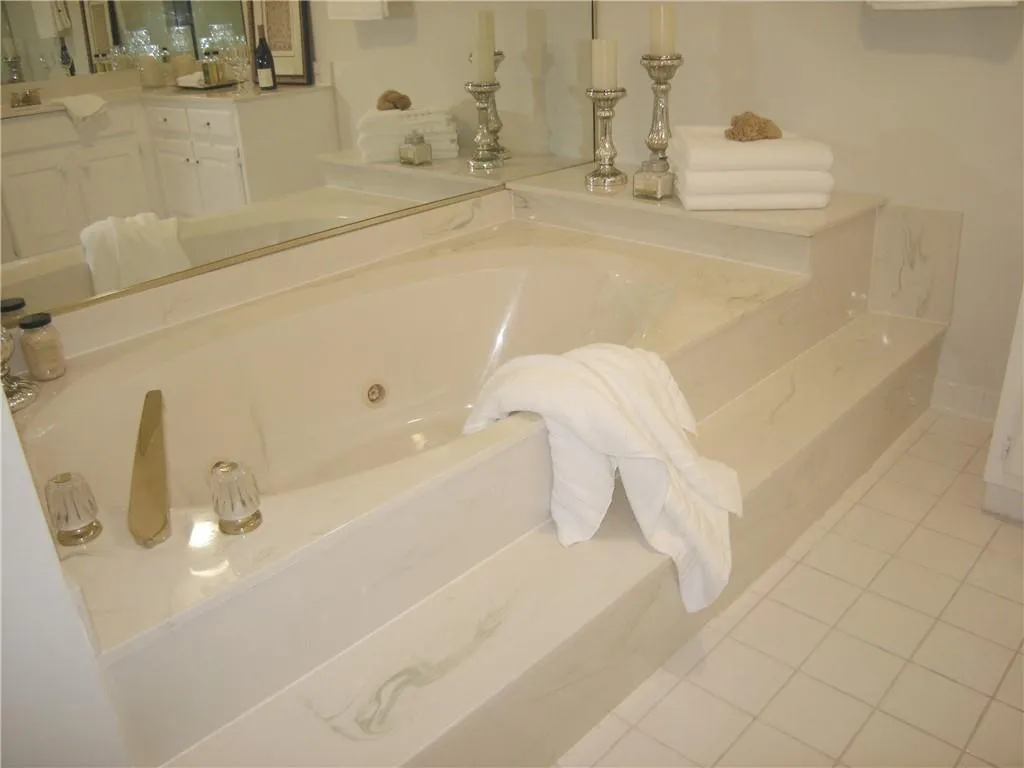 7155 Roswell Road Unit 33, Sandy Springs, Georgia 30328, 3 Bedrooms Bedrooms, ,3 BathroomsBathrooms,Residential,Sold,7155 Roswell Road Unit 33,6784040