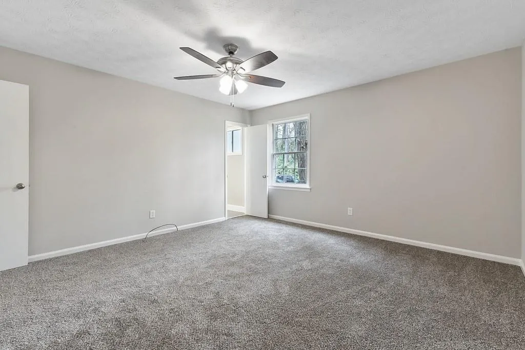 6700 Roswell Road Unit 3-b, Atlanta, Georgia 30328, 3 Bedrooms Bedrooms, ,2 BathroomsBathrooms,Residential,Sold,6700 Roswell Road Unit 3-b,6512437