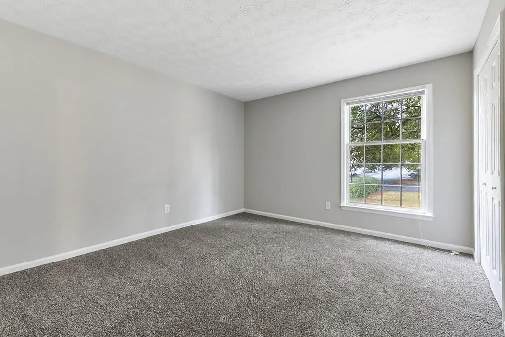 6700 Roswell Road Unit 3-b, Atlanta, Georgia 30328, 3 Bedrooms Bedrooms, ,2 BathroomsBathrooms,Residential,Sold,6700 Roswell Road Unit 3-b,6512437