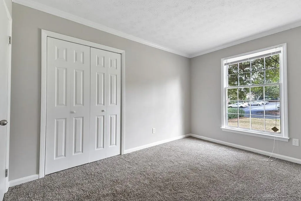 6700 Roswell Road Unit 3-b, Atlanta, Georgia 30328, 3 Bedrooms Bedrooms, ,2 BathroomsBathrooms,Residential,Sold,6700 Roswell Road Unit 3-b,6512437