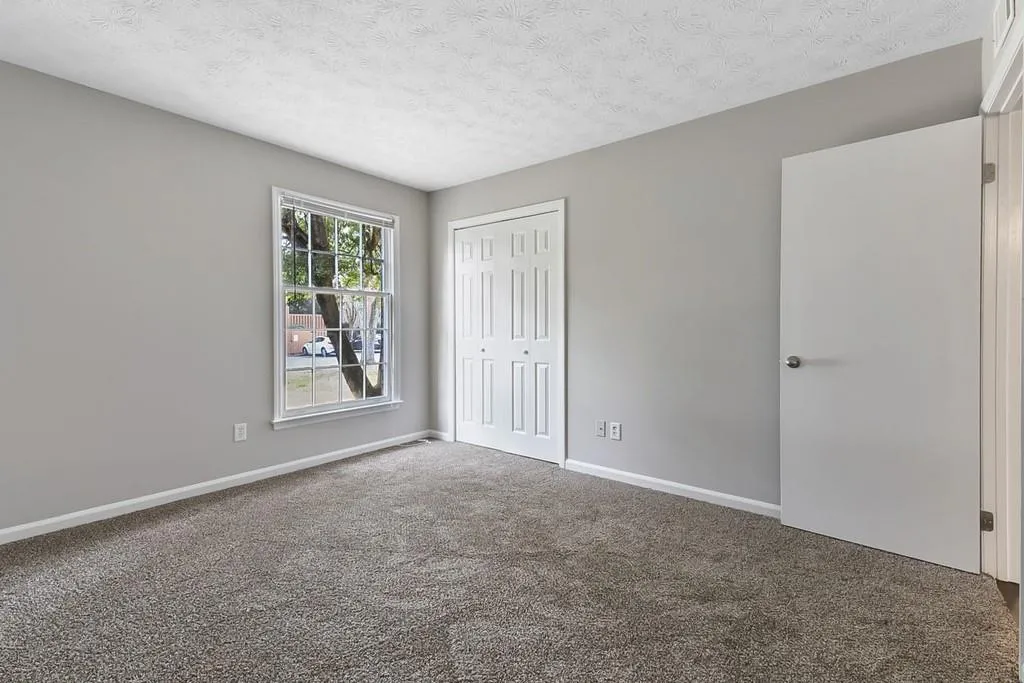 6700 Roswell Road Unit 3-b, Atlanta, Georgia 30328, 3 Bedrooms Bedrooms, ,2 BathroomsBathrooms,Residential,Sold,6700 Roswell Road Unit 3-b,6512437