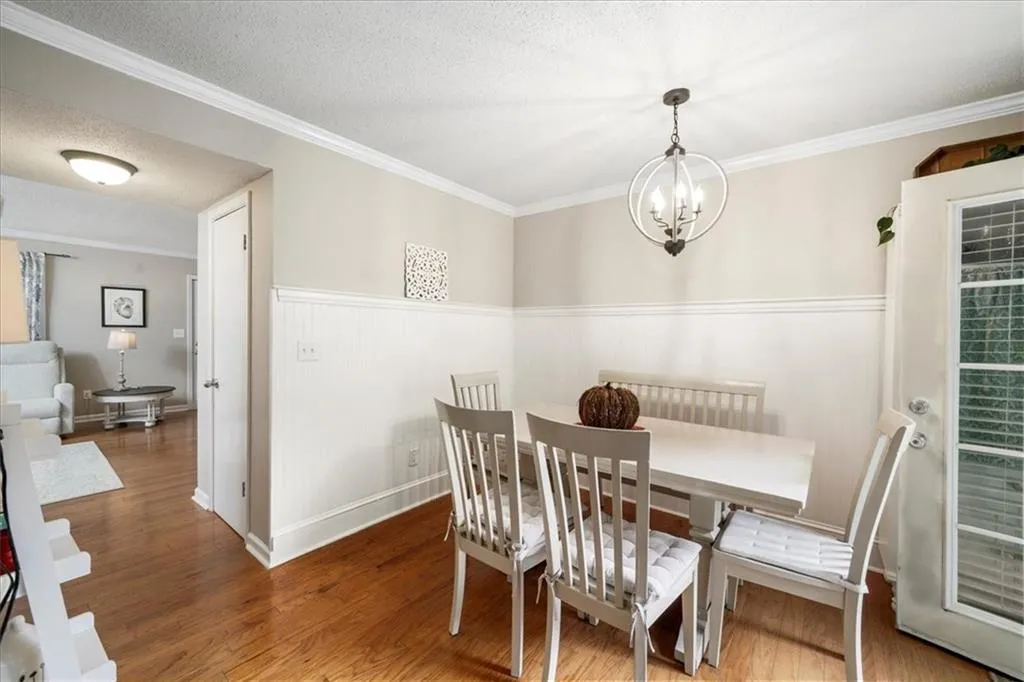 6900 Roswell Road Unit J4, Sandy Springs, Georgia 30328, 2 Bedrooms Bedrooms, ,2 BathroomsBathrooms,Residential,Sold,6900 Roswell Road Unit J4,7131644