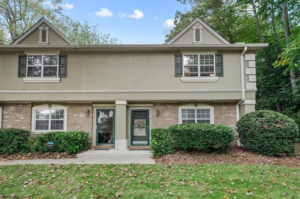 6900 Roswell Road Unit J4, Sandy Springs, Georgia 30328, 2 Bedrooms Bedrooms, ,2 BathroomsBathrooms,Residential,Sold,6900 Roswell Road Unit J4,7131644