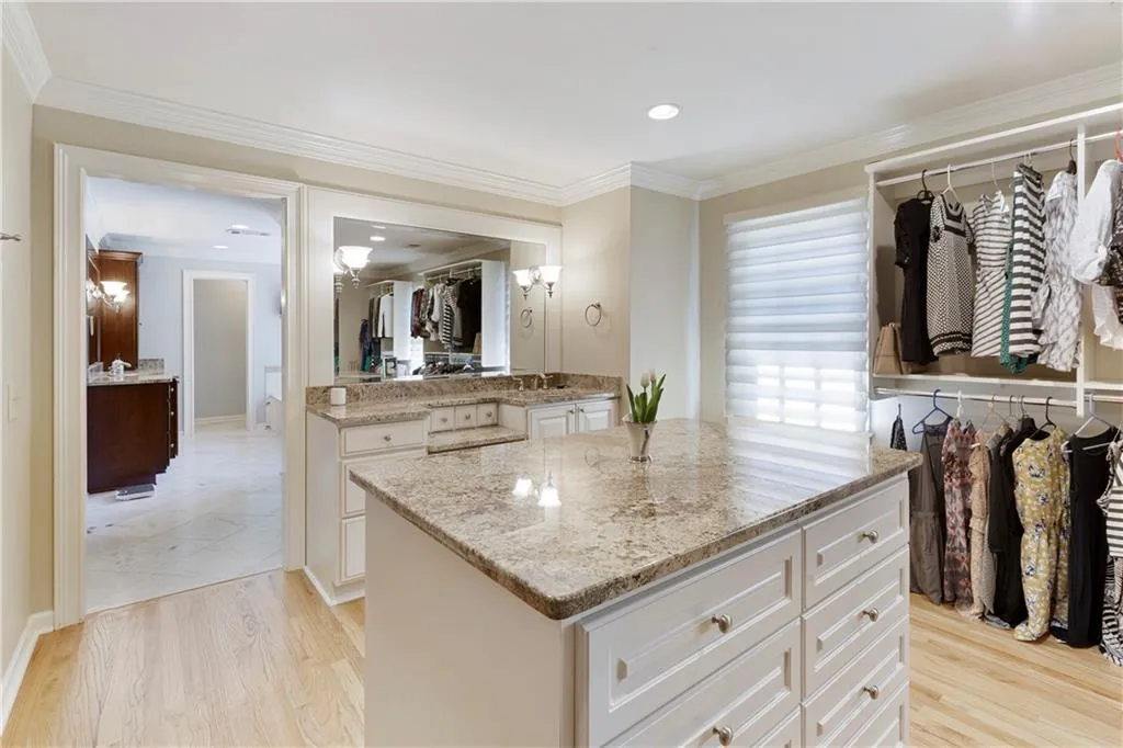 7615 Brigham Drive, Sandy Springs, Georgia 30350, 5 Bedrooms Bedrooms, ,4 BathroomsBathrooms,Residential,Sold,7615 Brigham Drive,6717621