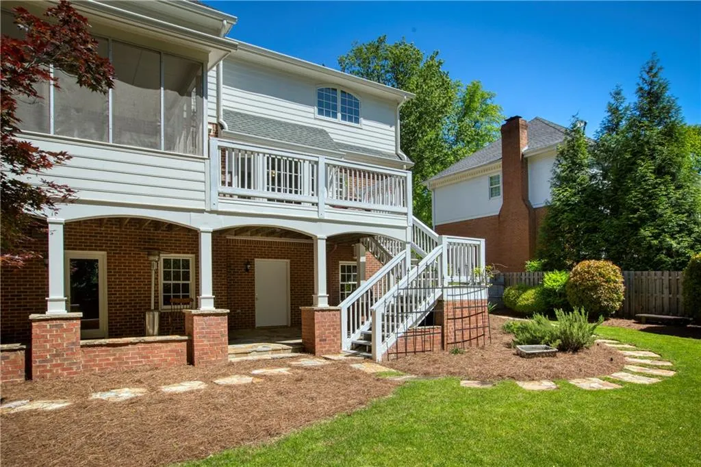 7615 Brigham Drive, Sandy Springs, Georgia 30350, 5 Bedrooms Bedrooms, ,4 BathroomsBathrooms,Residential,Sold,7615 Brigham Drive,6717621