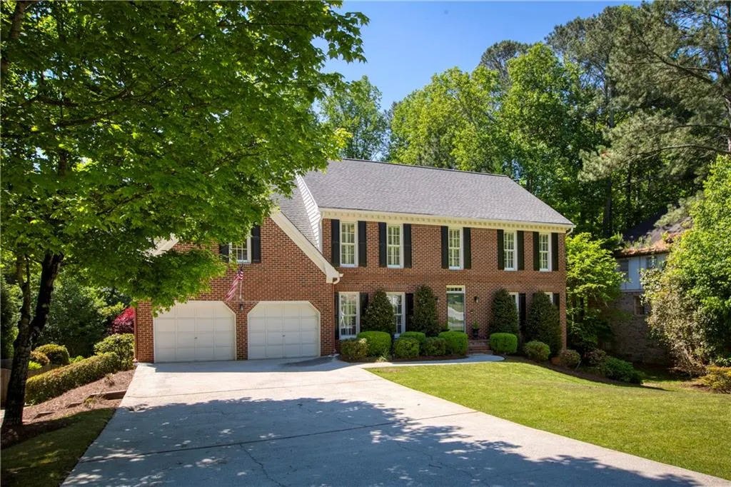 7615 Brigham Drive, Sandy Springs, Georgia 30350, 5 Bedrooms Bedrooms, ,4 BathroomsBathrooms,Residential,Sold,7615 Brigham Drive,6717621