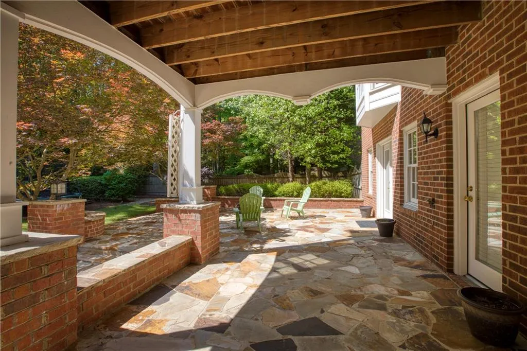 7615 Brigham Drive, Sandy Springs, Georgia 30350, 5 Bedrooms Bedrooms, ,4 BathroomsBathrooms,Residential,Sold,7615 Brigham Drive,6717621