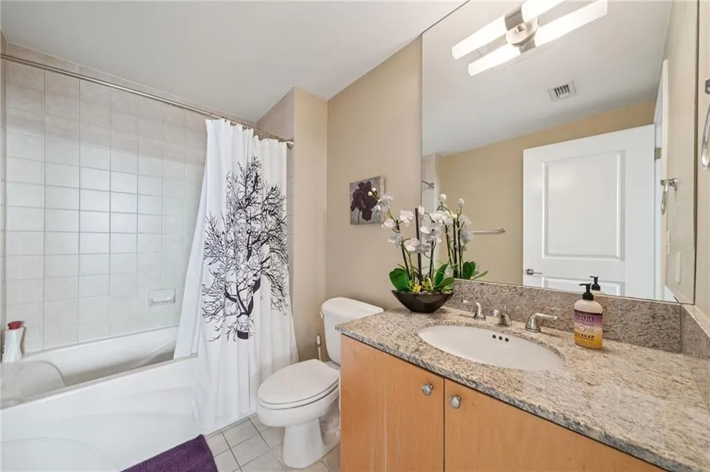 3338 Peachtree Road Ne Unit 3006, Atlanta, Georgia 30326, 2 Bedrooms Bedrooms, ,2 BathroomsBathrooms,Residential,For Sale,3338 Peachtree Road Ne Unit 3006,7634062