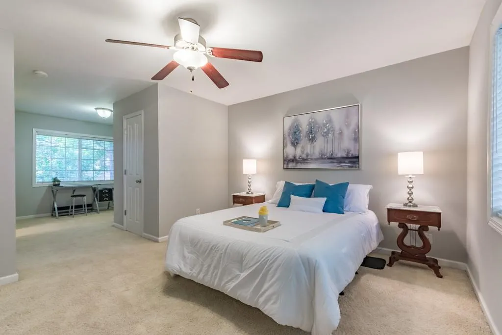 6940 Roswell Road Unit 22b, Sandy Springs, Georgia 30328, 1 Bedroom Bedrooms, ,1 BathroomBathrooms,Residential,Sold,6940 Roswell Road Unit 22b,6587587