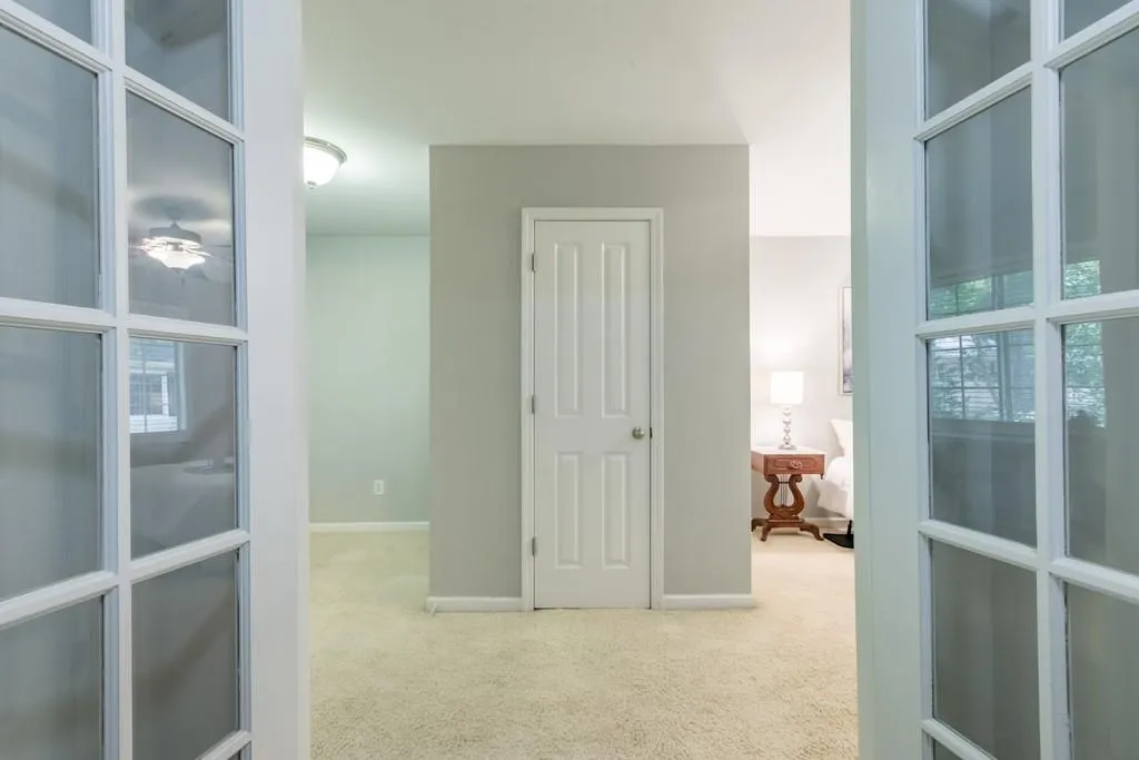 6940 Roswell Road Unit 22b, Sandy Springs, Georgia 30328, 1 Bedroom Bedrooms, ,1 BathroomBathrooms,Residential,Sold,6940 Roswell Road Unit 22b,6587587