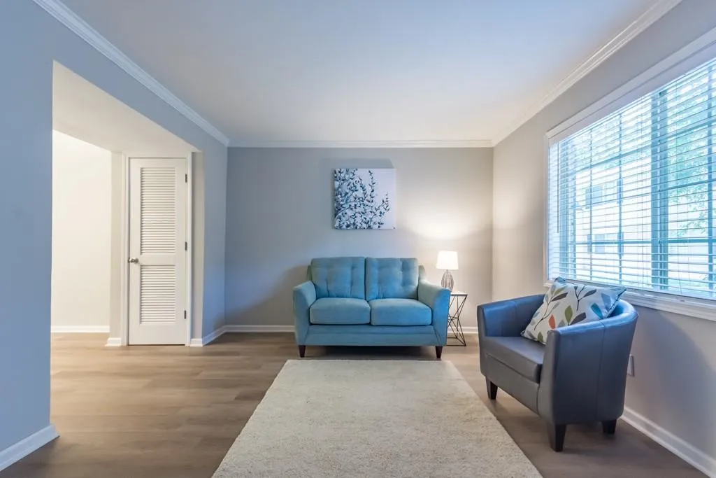 6940 Roswell Road Unit 22b, Sandy Springs, Georgia 30328, 1 Bedroom Bedrooms, ,1 BathroomBathrooms,Residential,Sold,6940 Roswell Road Unit 22b,6587587