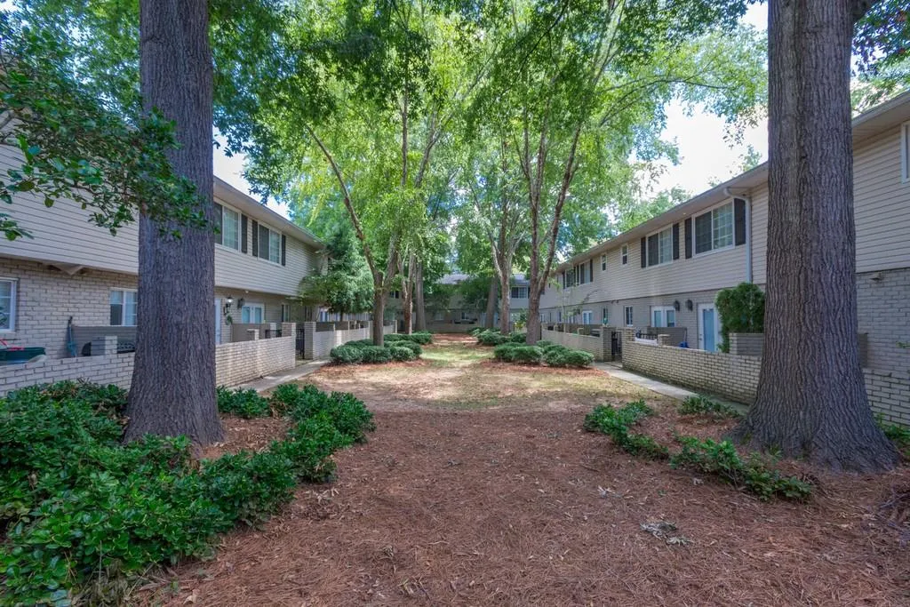 6940 Roswell Road Unit 22b, Sandy Springs, Georgia 30328, 1 Bedroom Bedrooms, ,1 BathroomBathrooms,Residential,Sold,6940 Roswell Road Unit 22b,6587587