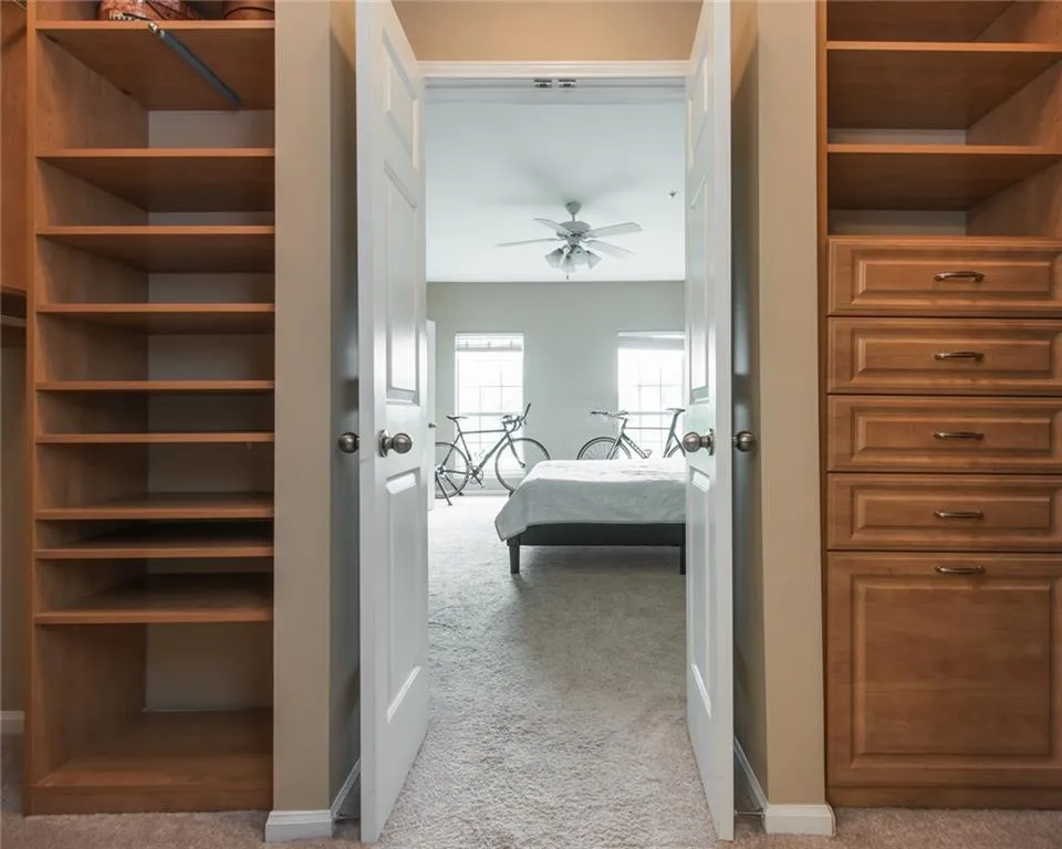 5641 Roswell Road Unit 302, Atlanta, Georgia 30342, 2 Bedrooms Bedrooms, ,2 BathroomsBathrooms,Residential,Sold,5641 Roswell Road Unit 302,6082247