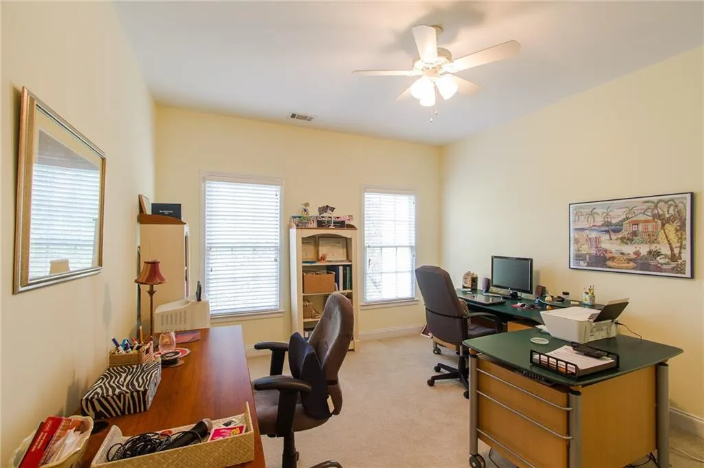 5492 Glenridge Drive Unit 528, Atlanta, Georgia 30342, 4 Bedrooms Bedrooms, ,3 BathroomsBathrooms,Residential,Sold,5492 Glenridge Drive Unit 528,5674549