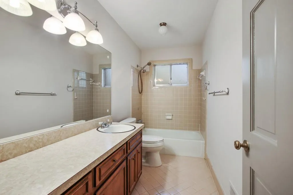 7160 Twin Branch Road, Sandy Springs, Georgia 30328, 4 Bedrooms Bedrooms, ,3 BathroomsBathrooms,Residential,Sold,7160 Twin Branch Road,5976788