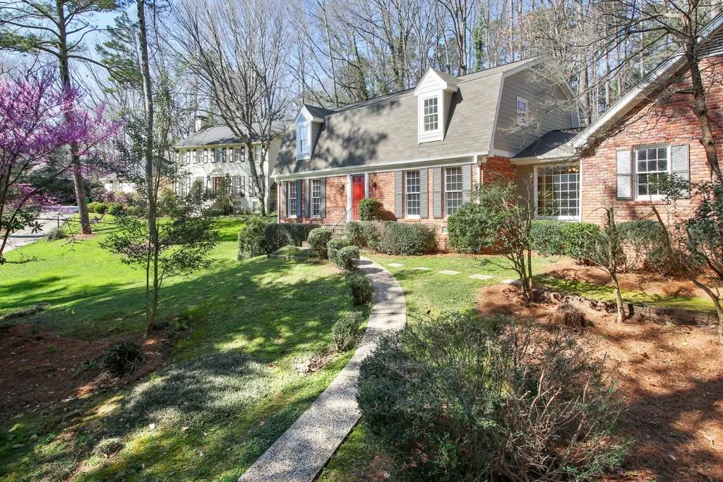 7160 Twin Branch Road, Sandy Springs, Georgia 30328, 4 Bedrooms Bedrooms, ,3 BathroomsBathrooms,Residential,Sold,7160 Twin Branch Road,5976788