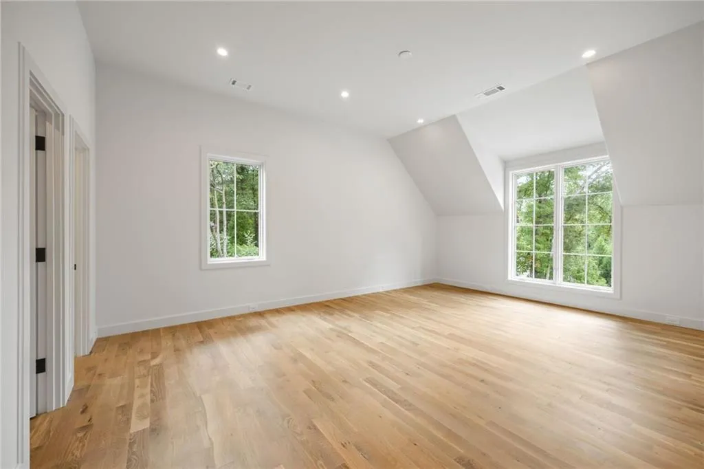 499 Broadland Road, Atlanta, Georgia 30342, 5 Bedrooms Bedrooms, ,6 BathroomsBathrooms,Residential,For Sale,499 Broadland Road,7624046