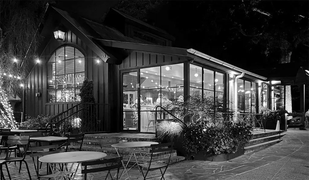 The Chastain Restaurant in Chastain Park