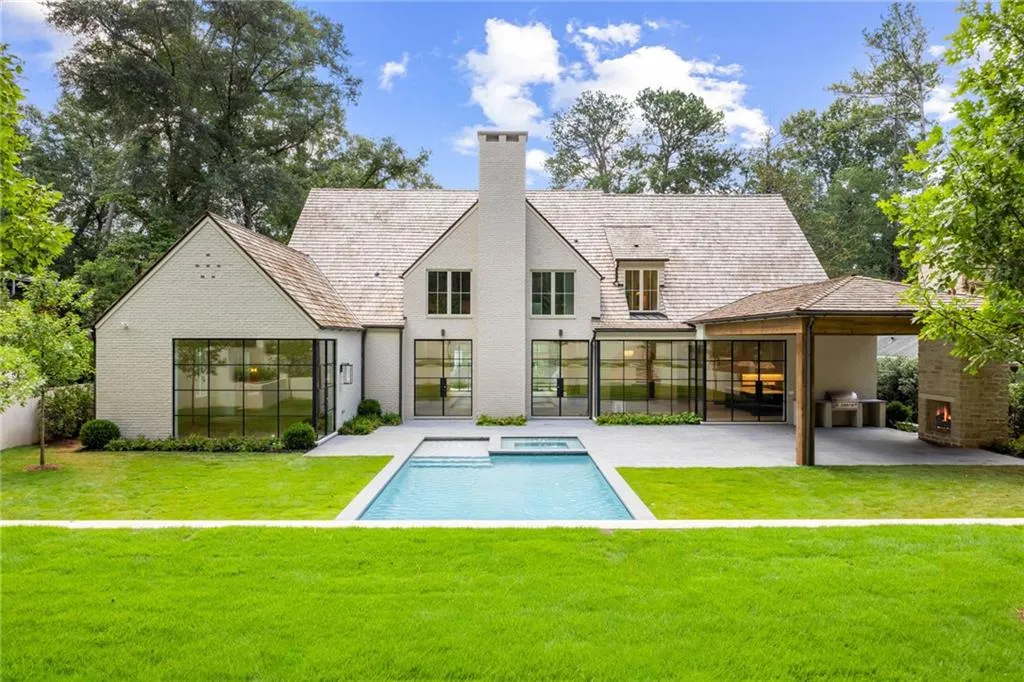 499 Broadland Road, Atlanta, Georgia 30342, 5 Bedrooms Bedrooms, ,6 BathroomsBathrooms,Residential,For Sale,499 Broadland Road,7624046
