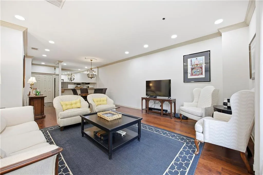 2499 Peachtree Road Ne Unit 108, Atlanta, Georgia 30305, 2 Bedrooms Bedrooms, 0 ,2 BathroomsBathrooms,Residential,For Sale,2499 Peachtree Road Ne Unit 108,7700379 2499 Peachtree Road Ne Unit 108, Atlanta, Georgia 30305, 2 Bedrooms Bedrooms, 0 ,2 BathroomsBathrooms,Residential,For Sale,2499 Peachtree Road Ne Unit 108,7700379