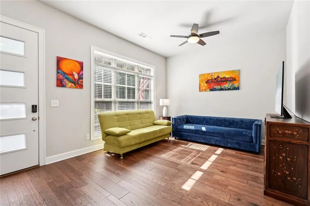 Living room/ den