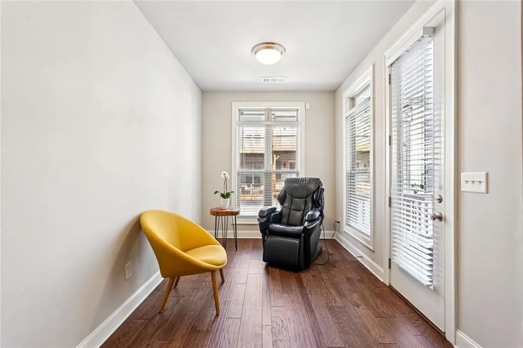 Sunroom/ home office