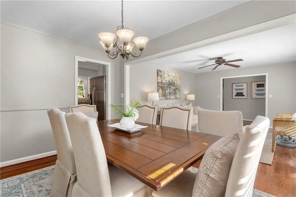 710 E Powderhorn Road, Sandy Springs, Georgia 30342, 3 Bedrooms Bedrooms, ,2 BathroomsBathrooms,Residential,Sold,710 E Powderhorn Road,6814838