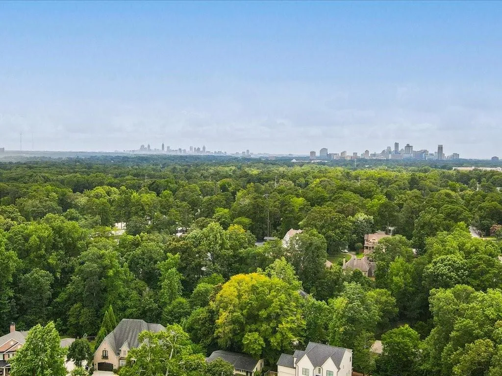 3191 Caldwell Road Ne, Brookhaven, Georgia 30319, 5 Bedrooms Bedrooms, ,4 BathroomsBathrooms,Residential,For Sale,3191 Caldwell Road Ne,7622703