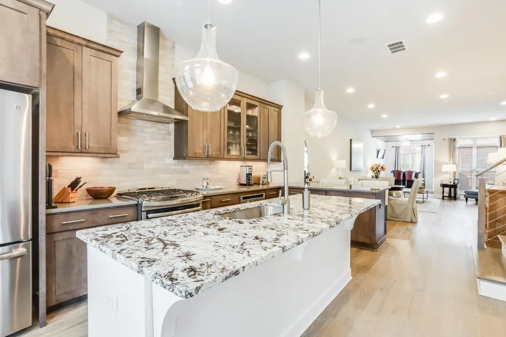 4222 Deming Circle, Sandy Springs, Georgia 30342, 3 Bedrooms Bedrooms, ,3 BathroomsBathrooms,Residential,Sold,4222 Deming Circle,6793343