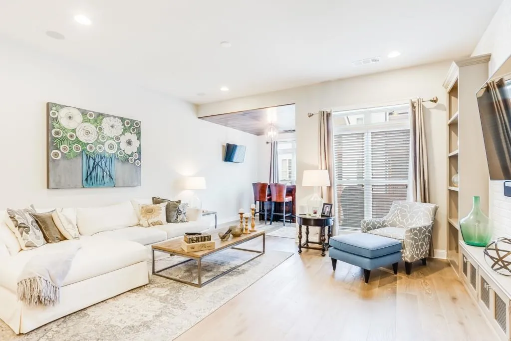 4222 Deming Circle, Sandy Springs, Georgia 30342, 3 Bedrooms Bedrooms, ,3 BathroomsBathrooms,Residential,Sold,4222 Deming Circle,6793343