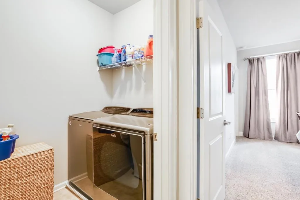 4222 Deming Circle, Sandy Springs, Georgia 30342, 3 Bedrooms Bedrooms, ,3 BathroomsBathrooms,Residential,Sold,4222 Deming Circle,6793343