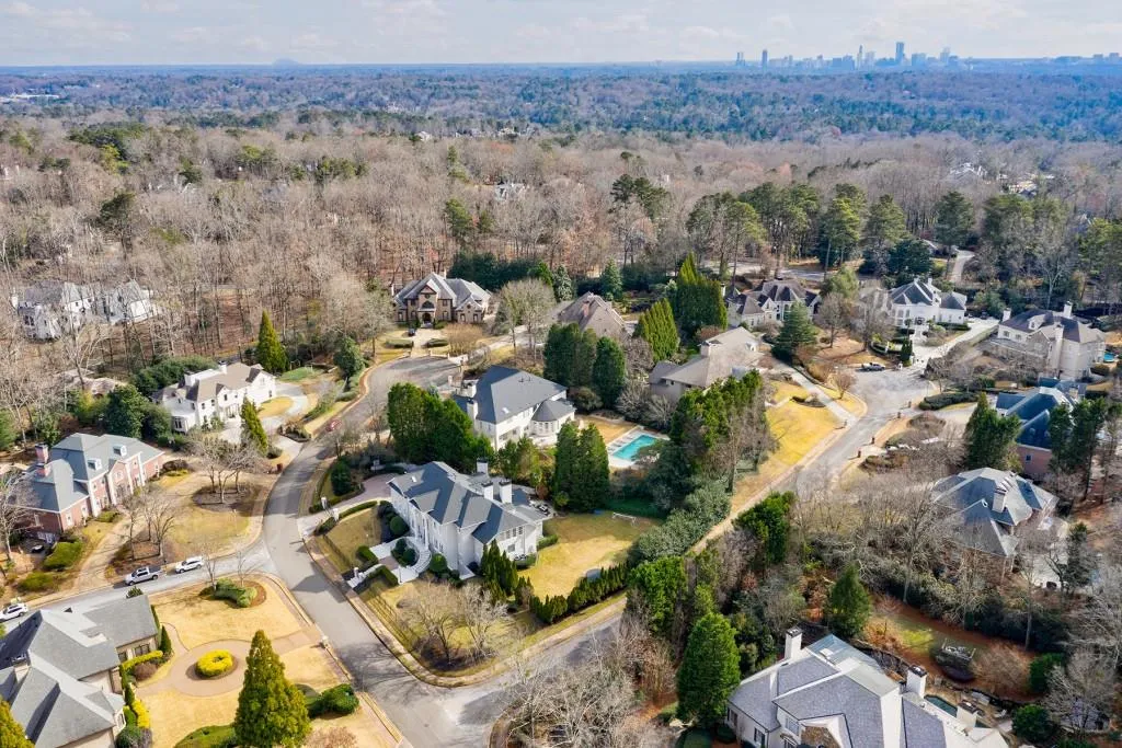 760 Riley Place Nw, Atlanta, Georgia 30327, 5 Bedrooms Bedrooms, ,6 BathroomsBathrooms,Residential,Sold,760 Riley Place Nw,6842553