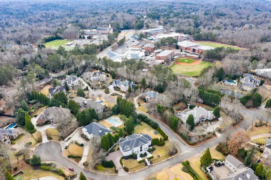 760 Riley Place Nw, Atlanta, Georgia 30327, 5 Bedrooms Bedrooms, ,6 BathroomsBathrooms,Residential,Sold,760 Riley Place Nw,6842553
