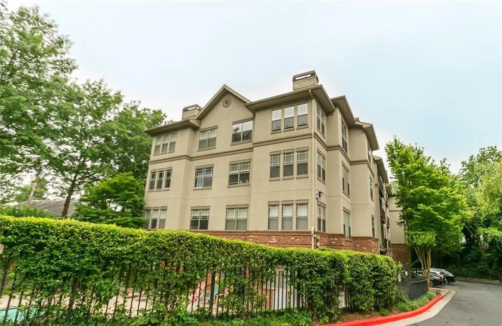 5559 Glenridge Drive Unit 1110, Sandy Springs, Georgia 30342, 2 Bedrooms Bedrooms, ,2 BathroomsBathrooms,Residential,Sold,5559 Glenridge Drive Unit 1110,6837160