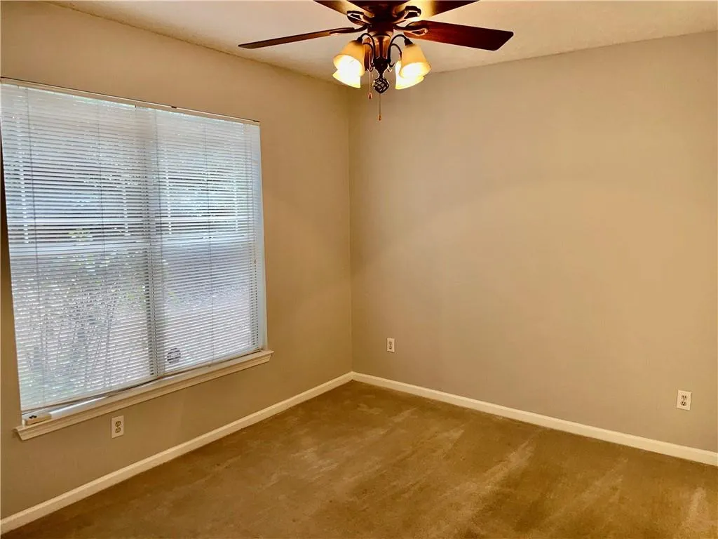 5559 Glenridge Drive Unit 1110, Sandy Springs, Georgia 30342, 2 Bedrooms Bedrooms, ,2 BathroomsBathrooms,Residential,Sold,5559 Glenridge Drive Unit 1110,6837160