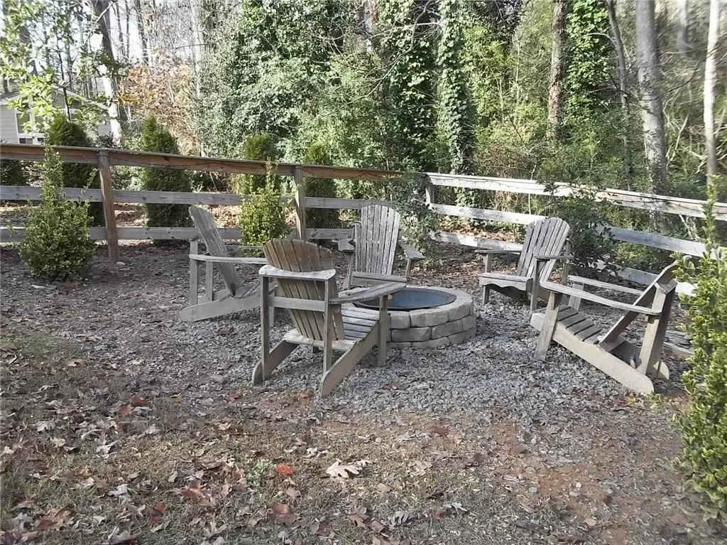 6750 River Springs Lane, Sandy Springs, Georgia 30328, 4 Bedrooms Bedrooms, ,2 BathroomsBathrooms,Residential,Sold,6750 River Springs Lane,5787675