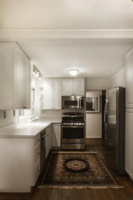 530 Hascall Road Nw, Atlanta, Georgia 30309, 2 Bedrooms Bedrooms, ,1 BathroomBathrooms,Residential,Sold,530 Hascall Road Nw,5597270