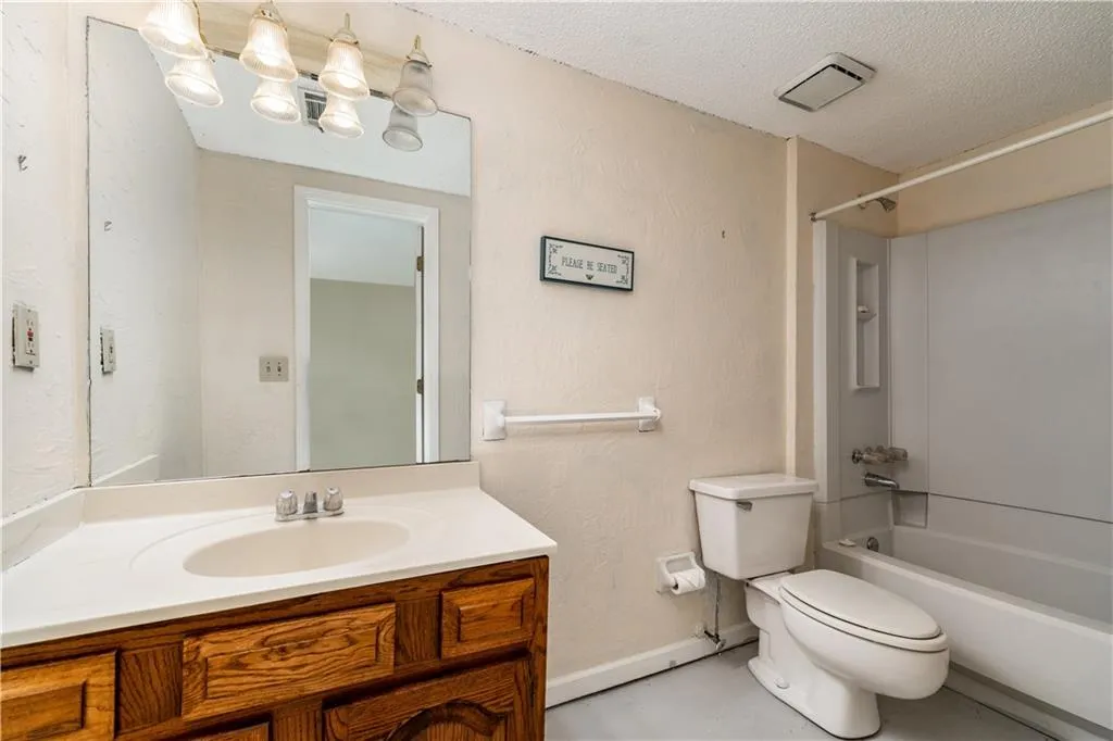 110 Brantley Road, Sandy Springs, Georgia 30350, 3 Bedrooms Bedrooms, ,3 BathroomsBathrooms,Residential,Sold,110 Brantley Road,7070268