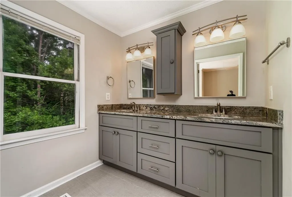 110 Brantley Road, Sandy Springs, Georgia 30350, 3 Bedrooms Bedrooms, ,3 BathroomsBathrooms,Residential,Sold,110 Brantley Road,7070268