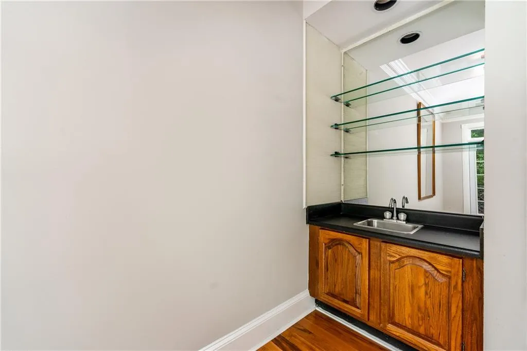 110 Brantley Road, Sandy Springs, Georgia 30350, 3 Bedrooms Bedrooms, ,3 BathroomsBathrooms,Residential,Sold,110 Brantley Road,7070268