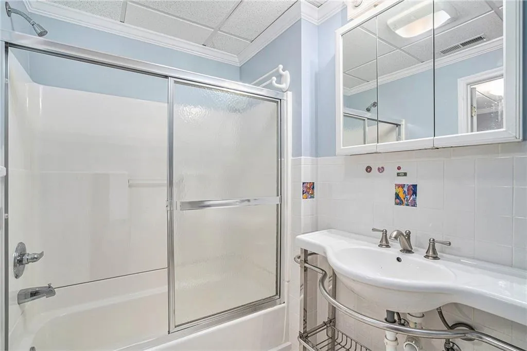 Additional bathroom on terrace level