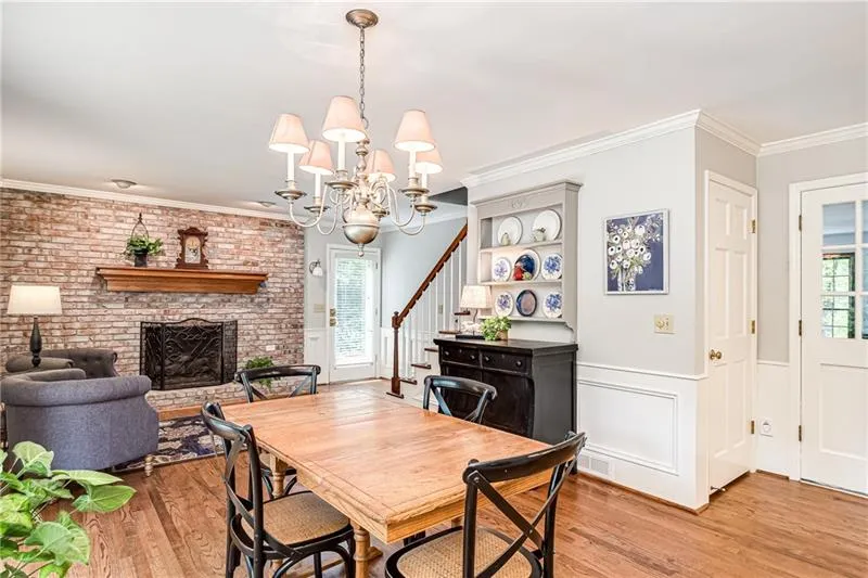 325 Spindle Court, Sandy Springs, Georgia 30350, 4 Bedrooms Bedrooms, ,3 BathroomsBathrooms,Residential,Sold,325 Spindle Court,6632410