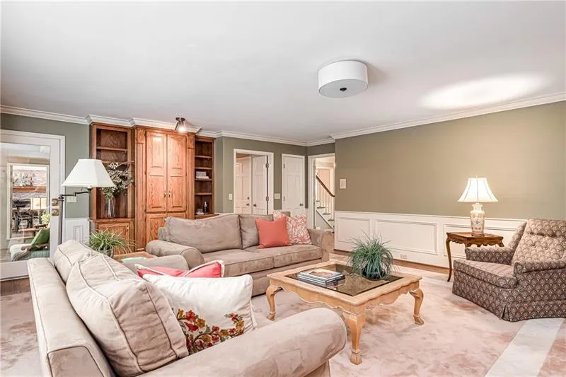 325 Spindle Court, Sandy Springs, Georgia 30350, 4 Bedrooms Bedrooms, ,3 BathroomsBathrooms,Residential,Sold,325 Spindle Court,6632410