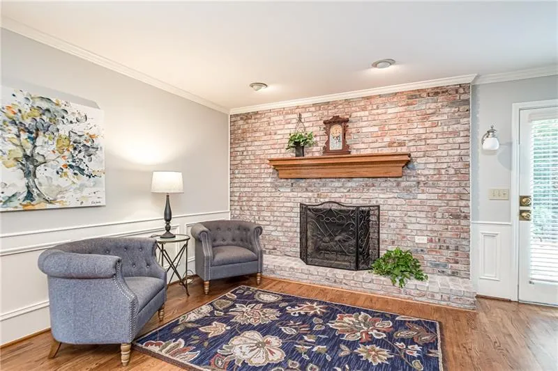325 Spindle Court, Sandy Springs, Georgia 30350, 4 Bedrooms Bedrooms, ,3 BathroomsBathrooms,Residential,Sold,325 Spindle Court,6632410